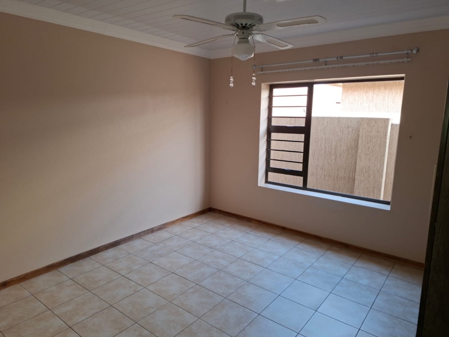 To Let 2 Bedroom Property for Rent in Wilkoppies North West